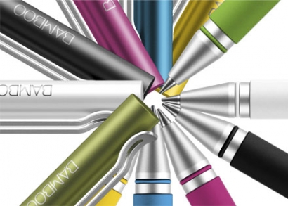 színes tollak