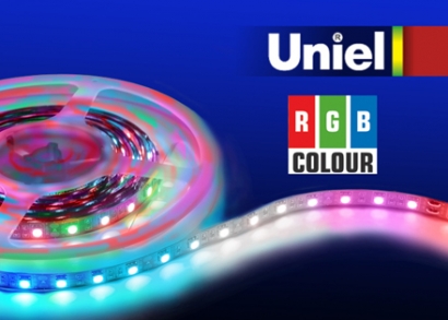 5 m-es Uniel, RGB színes LED szalag adapterrel és távirányítóval