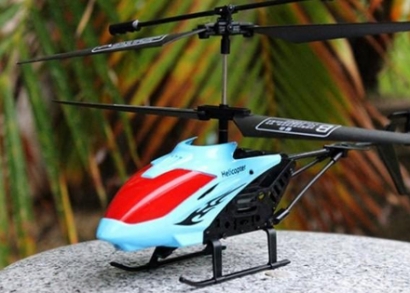 Távirányítós helikopter
