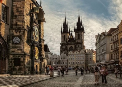 Non-stop utazás az elbűvölő Prágába, busszal